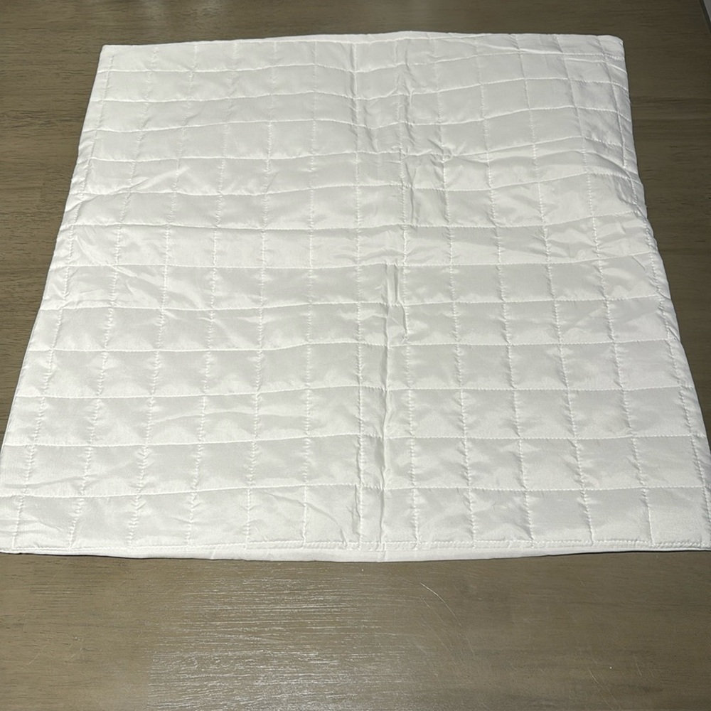 NWOT 2 Threshold King 25x25 Beige/Cream Quilted Pillow Covers 100% Polyester